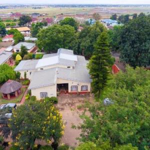 Nelly's Guest House