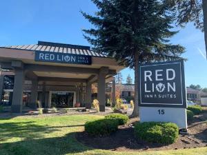 Red Lion Inn & Suites Deschutes River - Bend, Bend