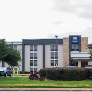 Comfort Inn Atlanta Airport hotel in College Park