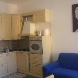 Cairoli Home