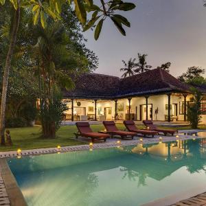 Villa Eight
