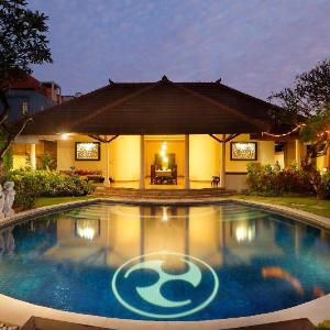 Heliconia Villa