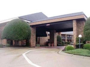 Quality Inn & Suites Searcy I-67, Searcy