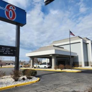 Motel 6-Pine Bluff AR