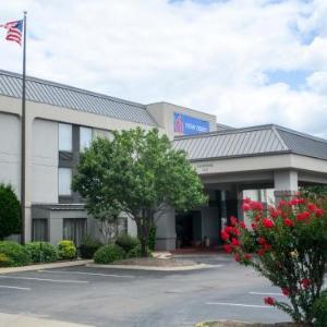 Hotels near Reynolds Performance Hall - Motel 6 Conway