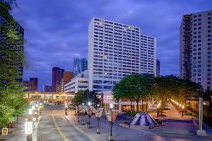 Hyatt Regency Minneapolis, Minneapolis