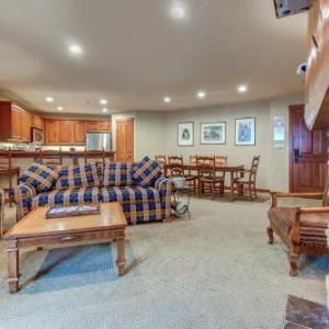 Powderhorn Lodge 419: Spearmint Suite