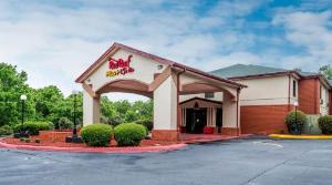 Red Roof Inn PLUS+ & Suites Opelika, Opelika