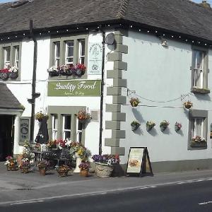 The Boars Head