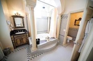 Anniversary Inn - South Temple hotel near Salt Palace Convention Center