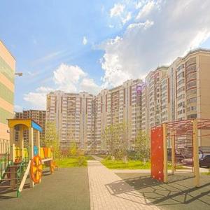 Apartment on Akademika Chelomeya 9