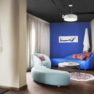 PLAY Seaport Suite Hotel TLV
