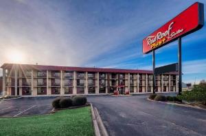 Red Roof Inn PLUS+ Huntsville – Madison, Madison