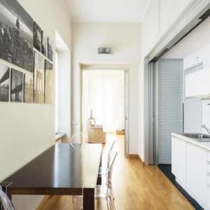Via Rusconi 10 - byMyHomeinComo