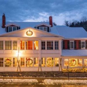 Hotels near Spruce Peak Performing Arts Center - Green Mountain Inn