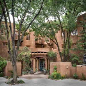 Hotels near James a Little Theatre - Hotel Santa Fe
