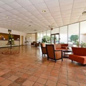 Laplace Hotels Deals At The 1 Hotel In La Quality Inn La Place