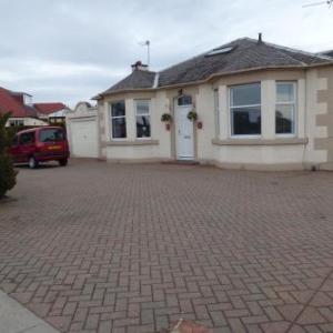 Carnegie Leisure Centre Hotels - Craigievar Guest House