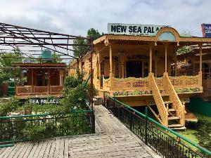 New Sea Palace Houseboats, Srinagar