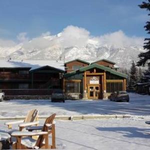 Rundle Mountain Lodge