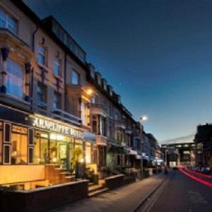 Arncliffe Lodge Hotel