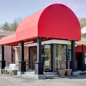 Hotels near Gillette Stadium - Econo Lodge Sharon