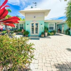 Bradenton Area Convention Center Hotels - Haley's at Anna Maria Island Inn