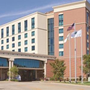 Hotels near Peoria Civic Center - Embassy Suites by Hilton E Peoria Riverfront Conf Center