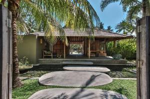 Slow Gili Air, Senggigi