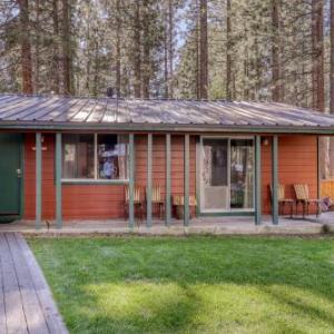 Spruce Grove Washoe Cabin