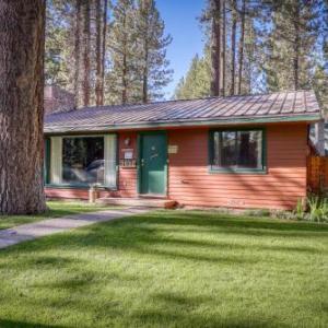 Spruce Grove Bear's Den Cabin