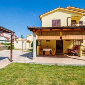 Apartments with parking space Vinez Labin - 11851