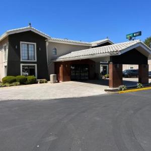 La Quinta Inn & Suites by Wyndham Lexington