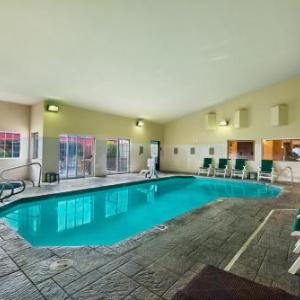 Hotels near Eastern Oregon Trade and Event Center - Oxford Suites Hermiston