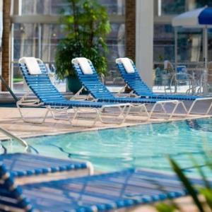 Minnesota Zoo Hotels - DoubleTree by Hilton Minneapolis Airport MN