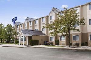 Microtel Inn By Wyndham Louisville East, Louisville