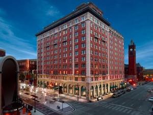 Omni Severin Hotel hotel near Indiana Convention Center & Lucas Oil Stadium