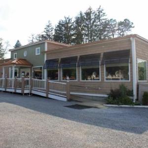 Hotels near Doubleday Field - Lake Front Hotel