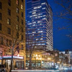 Dolores Winningstad Theatre Hotels - Heathman Hotel