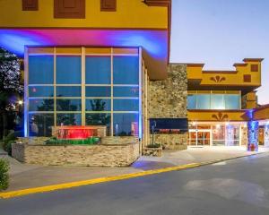 Clarion Inn & Suites University Center, Auburn