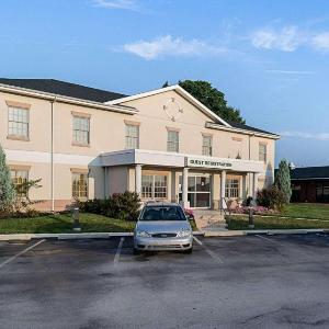 Quality Inn & Suites Skyways