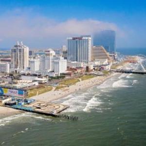 Hotels near Ocean Casino Resort - Courtyard by Marriott Atlantic City Beach Block