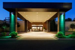 Holiday Inn and Suites Charleston West, an IHG Hotel, Charleston