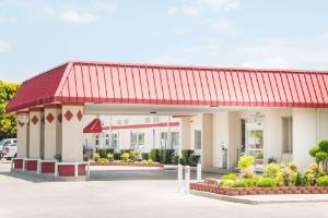 Ramada by Wyndham Enid, Enid