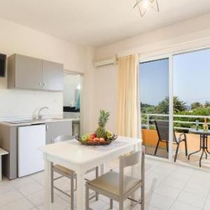 Eugenia Studios & Apartments