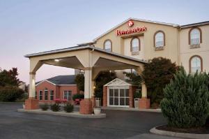 Ramada by Wyndham Elizabethtown, Elizabethtown