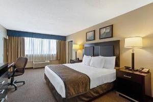 La Quinta by Wyndham Manchester, Manchester