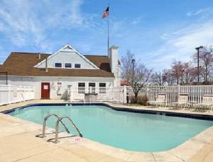 Hawthorn Suites - Fort Wayne, Fort Wayne