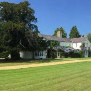 Glyn Isa Country House B&B and self catering Lodge