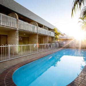 Nightcap at Kawana Waters Hotel